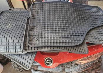 Dywaniki gumowe golf 6 VI