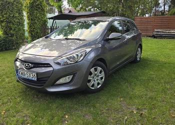 Hyundai i30 1.4 + LPG. 2013r, 260 tys km, lekko uszkodzony