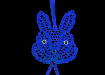 Zawieszka ozdoba szydełkowa zajączek 9x11cm niebieska (Z222)(2)