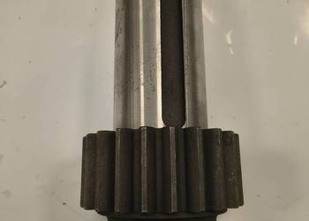 Wałek Pośredni Skrzyni Biegów C-385