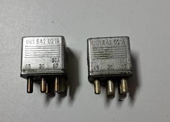 Przekaźnik 0015420219 Mercedes W114 W115 W116 W123