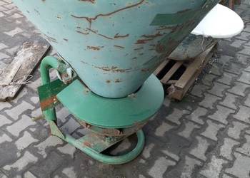 Sprzedam rozsiewacz Sprzedam rozsiewacz