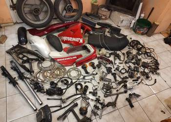 Kawasaki GPZ 500 R / S części