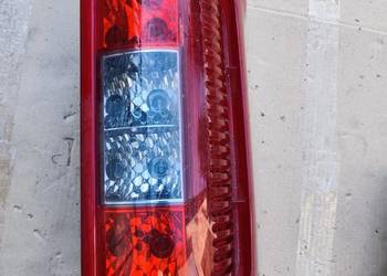 Lampa prawy tył pasuje do różnych modeli aut dostawczych