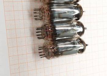 Lampa ECH81  4 szt.   (A854)
