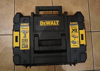 Walizka na klucz udarowy DeWalt skrzynia narzędziowa