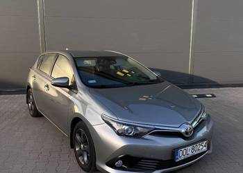 Toyota Auris 1,6 PREMIUM 132km