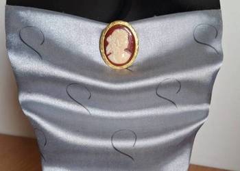 Sprzedam  zabytkową broszkę „Kamea”, Czechosłowacja.