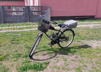 Rower z silnikiem