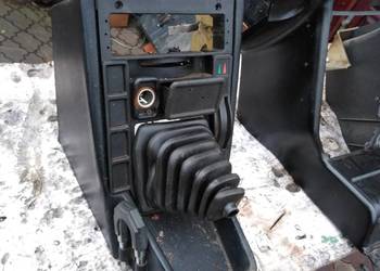 Polonez Caro  oslona tunelu mieszek lewarek kokpit panel zaślepka radio