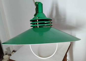 Lampa wisząca zielona metalowa loft PRL