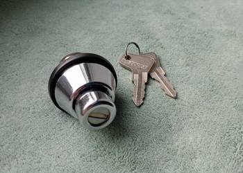 Wartburg 353 Nowy Zamek Klapy Bagażnika Oryginalny PRL