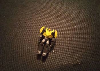 Mała figurka Transformers bumblebee. Unikat!