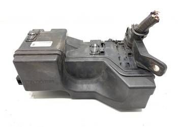 SKRZYNKA BEZPIECZNIKÓW TOYOTA AYGO II 821110HT10 Hatchback 1.0 69KM