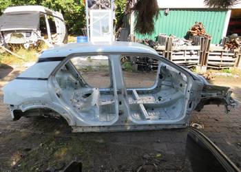 PRÓG SŁUPEK PRAWY BOK EWPB CITROEN C4 CACTUS 15r