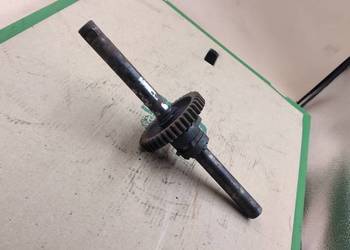 Walek startera komar sztywniak na pedały