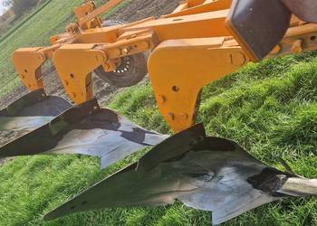 Pług Huard 4 (3+1) Pług Huard 4 (3+1)