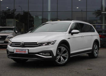 Volkswagen Passat, 2021r. IQ Light* Hak* AAC* 3-Strefowa Klima* Podgrz. Fo…