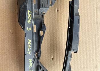 SEAT LEON III 5F 12- UCHWYT MOCOWANIE PRAWEJ LAMPY HALOGENU 5F0807350