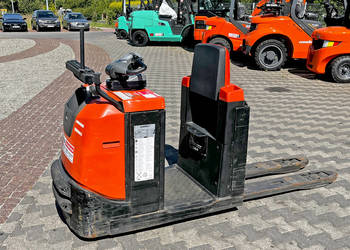 Wózek paletowy elektryczny BT OSE250 2500 kg | 2018