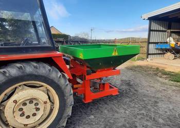 Rozsiewacz nawozu Agro max, Promar 600-800 kg