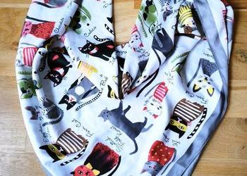 Elegancka chusta z rasami kotów