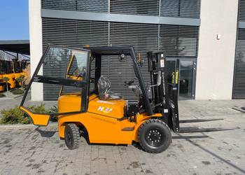 2,5T Nowy wózek widłowy, triplex, kabina