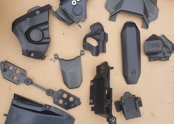 Yamaha MT 07 plastiki wypełnienie schowek nadkole mocowanie