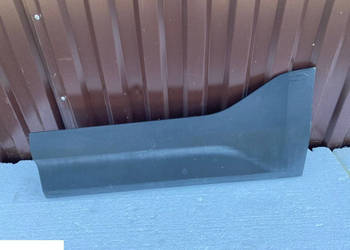 Volvo XC40 listwa drzwi lewy tył 31448318