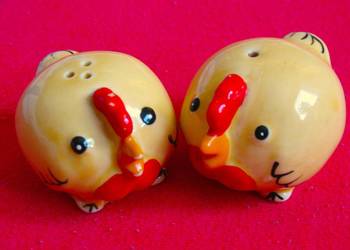 Kury - Sól i pieprz - 5 x 7 x 5 cm - solniczka i pieprzniczka