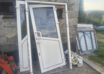 Sprzedam   Drzwi aluminiowe zewnętrzne dwuskrzydowe Wymiar ościeżnicy 210 x
