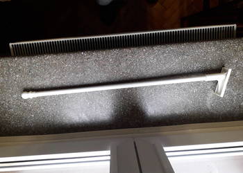 Maszt flagowy plastikowy, 76 cm, z przykręcanym do ściany uchwytem