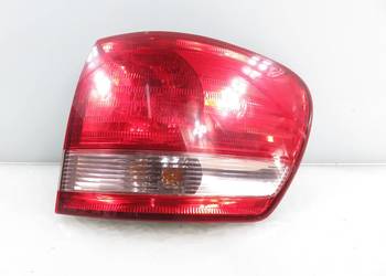 LAMPA PRAWA TYLNA TOYOTA AVENSIS VERSO (M2) 