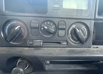 Panel sterowania Mazda E2200