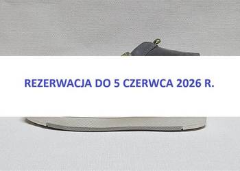 Sprzedaż wszystkich zapasów magazynu z obuwiem