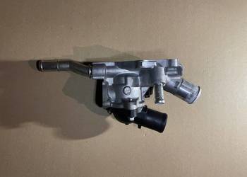 PE01-15172 obudowa termostatu mazda cx5 cx-5
