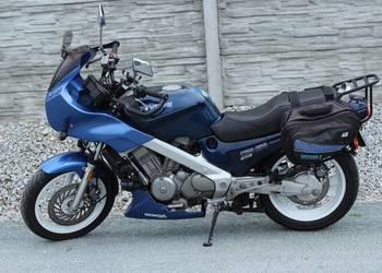 Honda Revere Ntv rc33