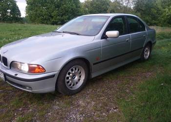 BMW e39 528i stan kolekcjonerski bezwypadkowy 100% oryginalny przebieg!