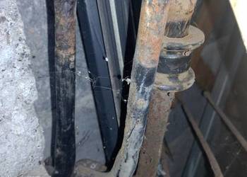 W124 Mercedes drążek stabilizatora skrętu przód