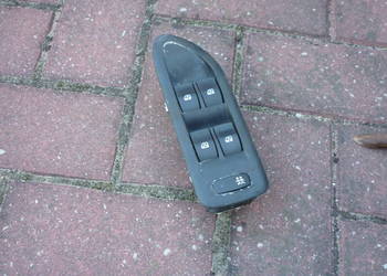 Przełącznik szyb Renault Laguna 2