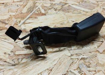 Zapinka Pasa Lewy Tył Opel Karl 42426862