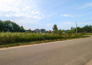 Justynów: działka 1299 m², pozwolenie i media