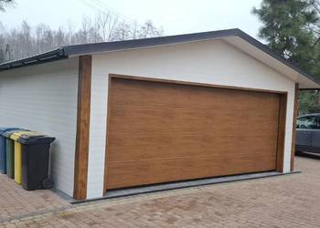 Garaże ocieplane z płyty warstwowej