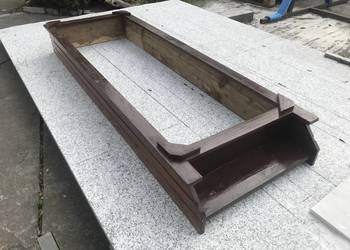 Obudowa grobu, obramowanie, tymczasowa obudowa nagrobna