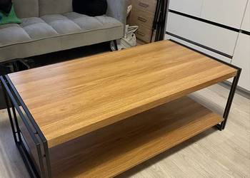 Stolik kawowy w stylu industrialnym