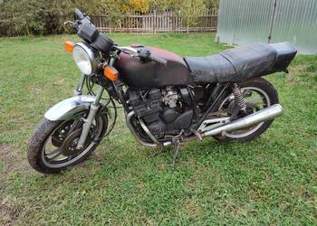 Yamaha XJ 550 części lampa licznik kapa siedzenie xj550 4v8