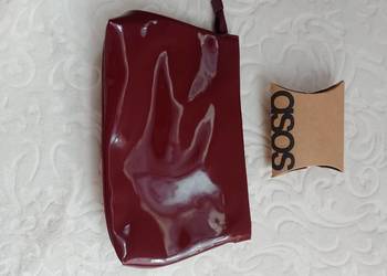 ASOS Design/ Bordowa torebka do ręki z Londynu, Saszetka wieczorowa