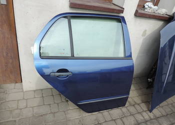 SKODA FABIA 1 HB 5D DRZWI PRAWY TYŁ 9462