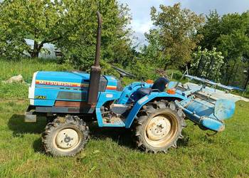 Ciągnik Mitsubishi Iseki Kubota mini traktorek z glebogryzarką