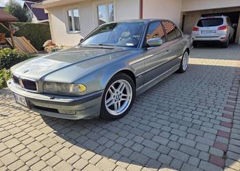 BMW 740i E38 – klasyka, która nadal robi wrażenie